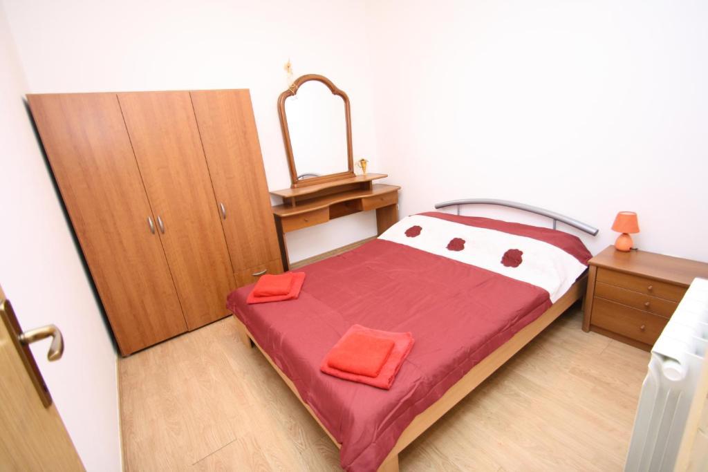 Apartments Tena With Private Parking Pula Room photo