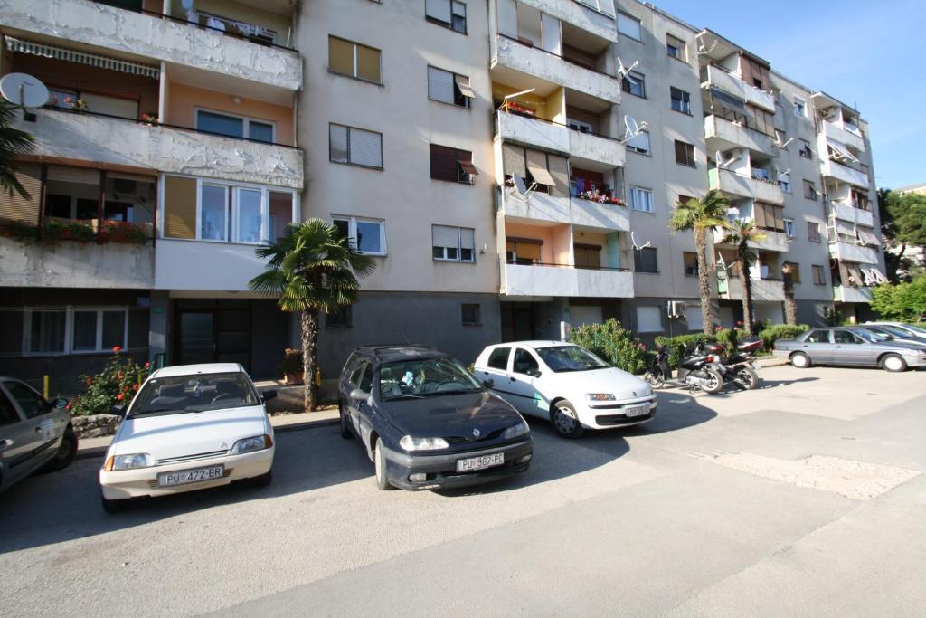 Apartments Tena With Private Parking Pula Room photo