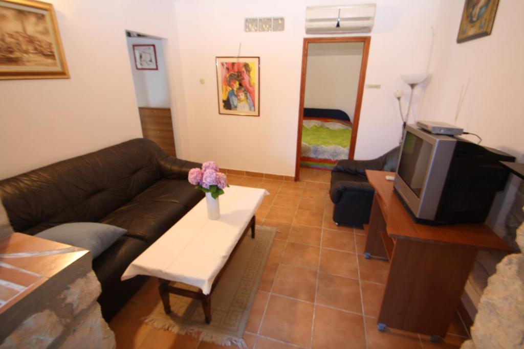 Apartments Tena With Private Parking Pula Room photo